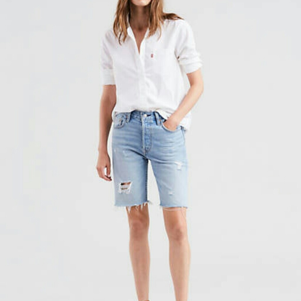Levi's High Rise Distressed Bermuda Shorts Size 33